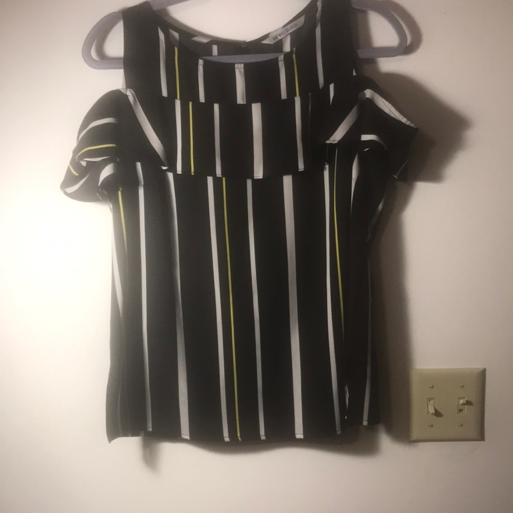Nygård cold shoulder tank black white and yellow